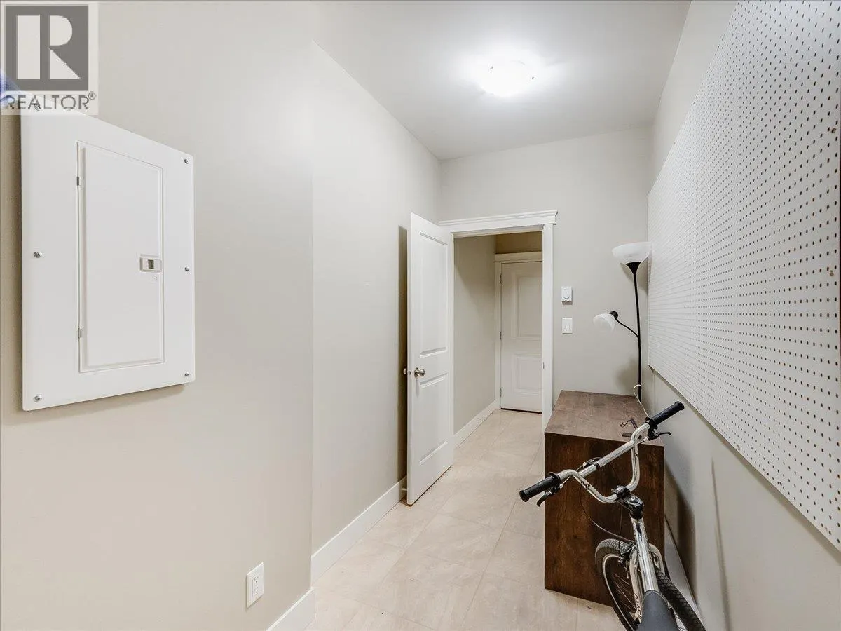 625 11TH Avenue Unit# 6