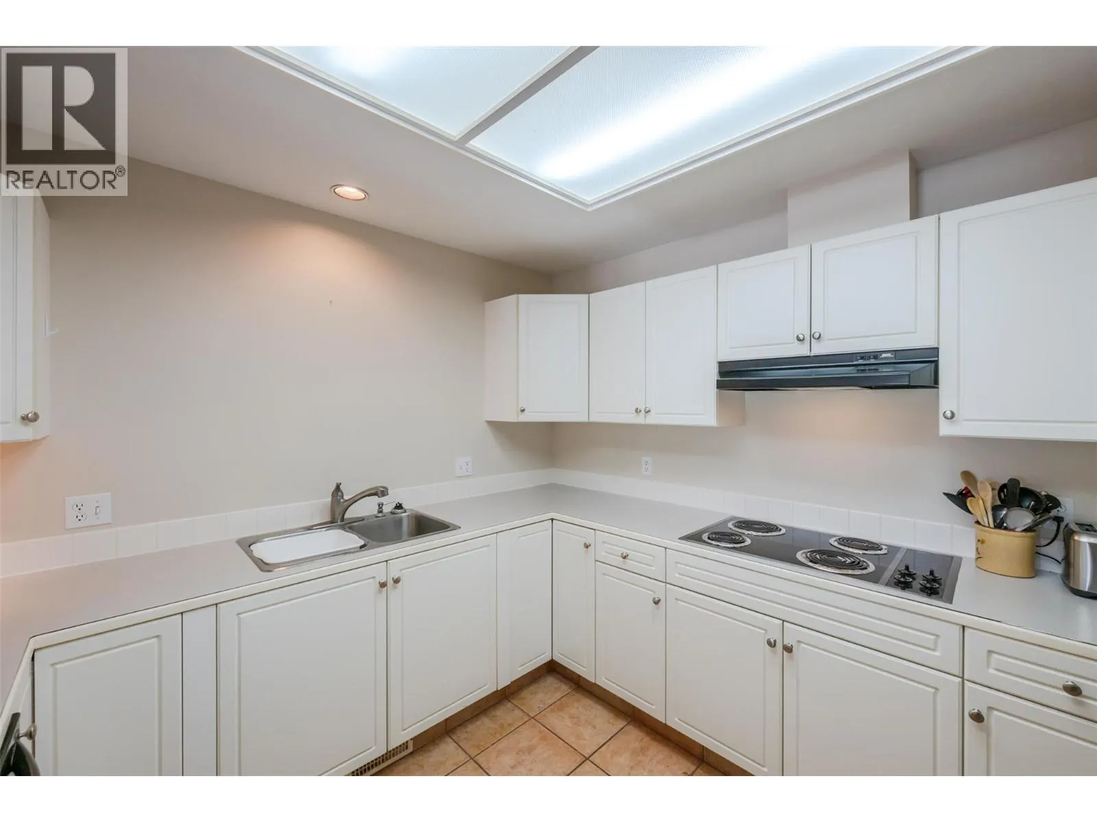 6801 COTTONWOOD Drive Unit# 5