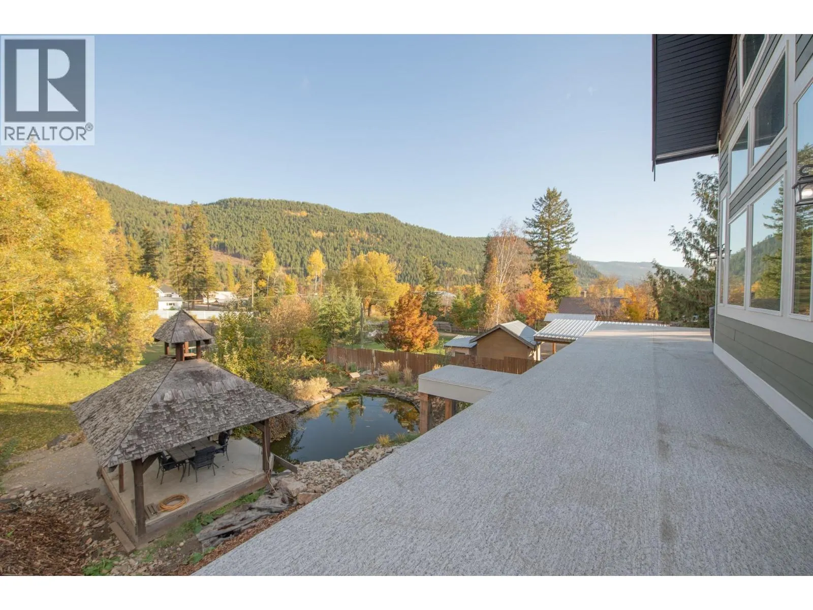 342 Lumby Mabel Lake Road