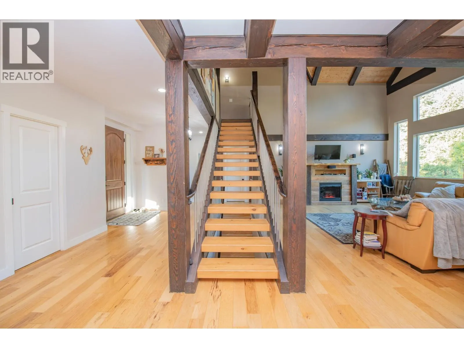 342 Lumby Mabel Lake Road