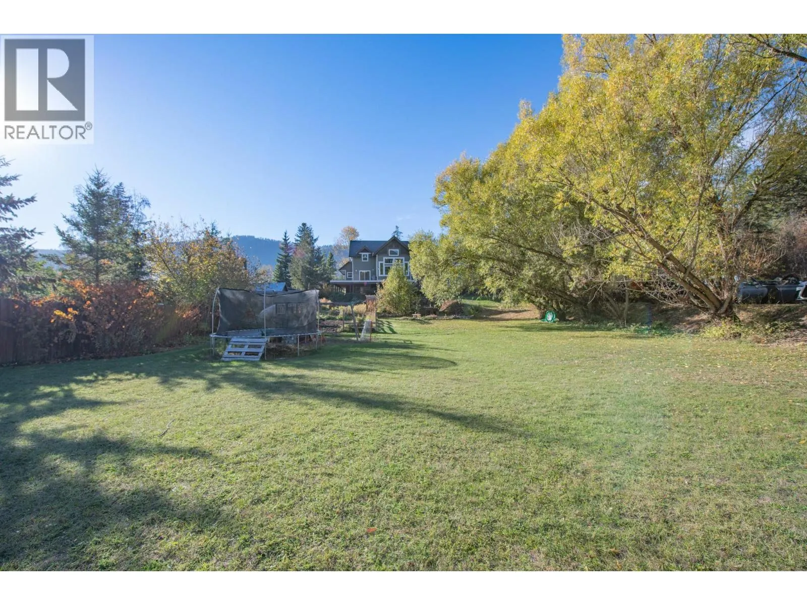 342 Lumby Mabel Lake Road