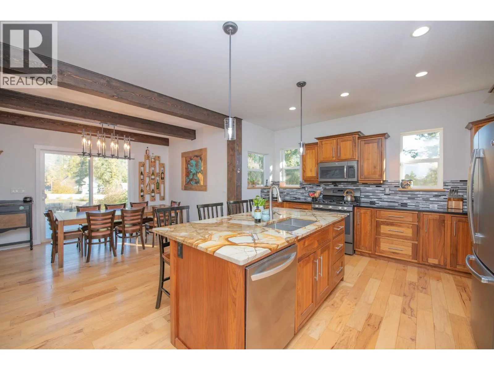 342 Lumby Mabel Lake Road
