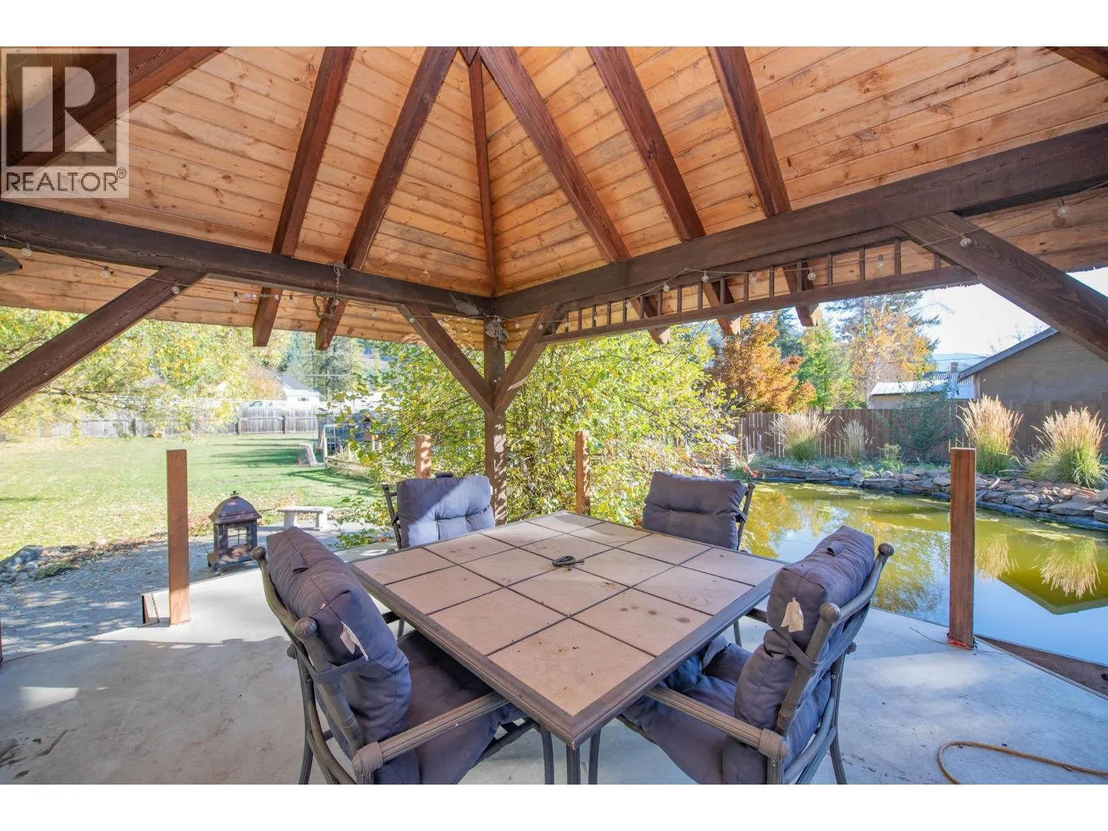 342 Lumby Mabel Lake Road