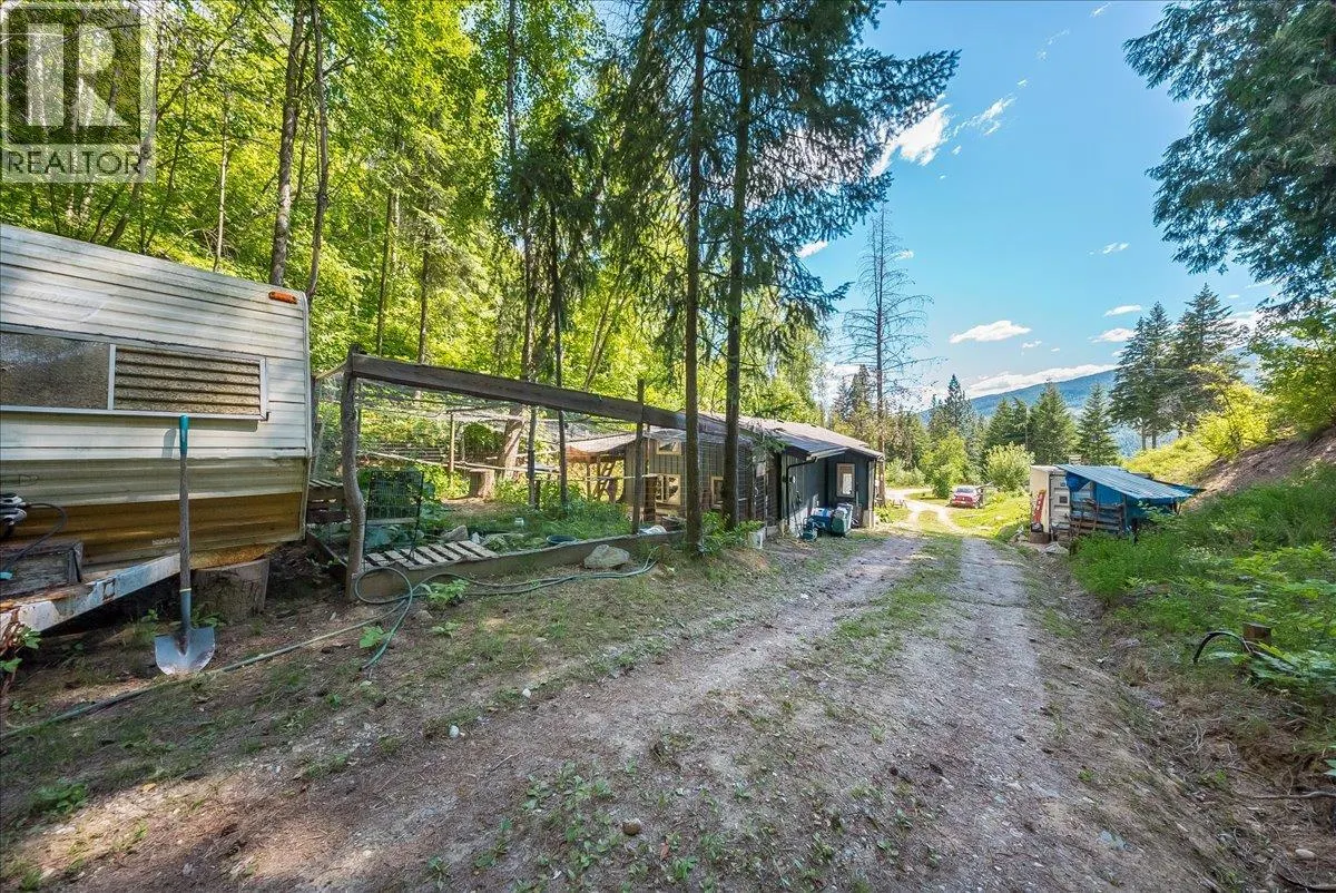 1385 Pass Creek Road