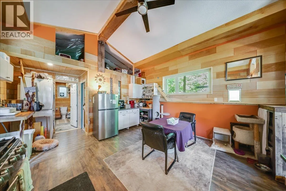 1385 Pass Creek Road