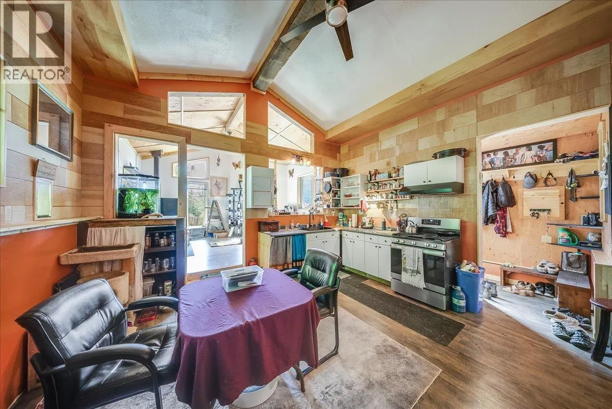 1385 Pass Creek Road
