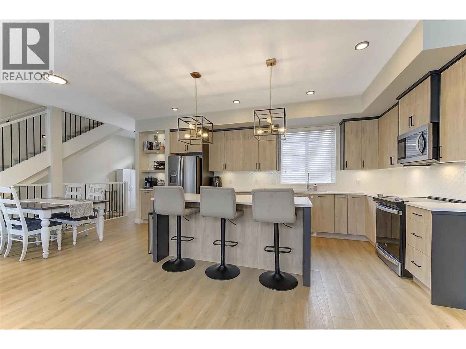 4025 Gellatly Road S Unit# 111