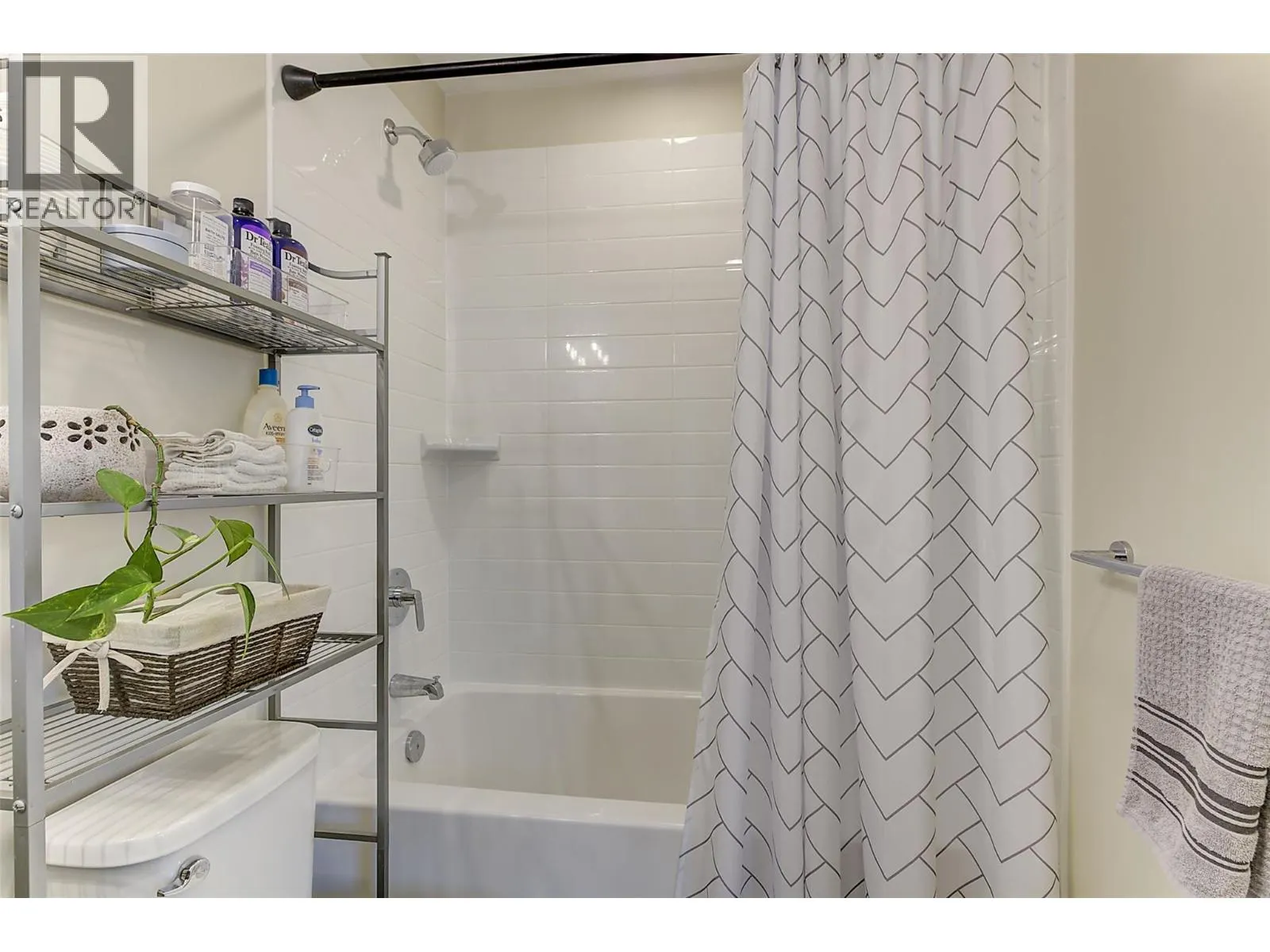 4025 Gellatly Road S Unit# 111