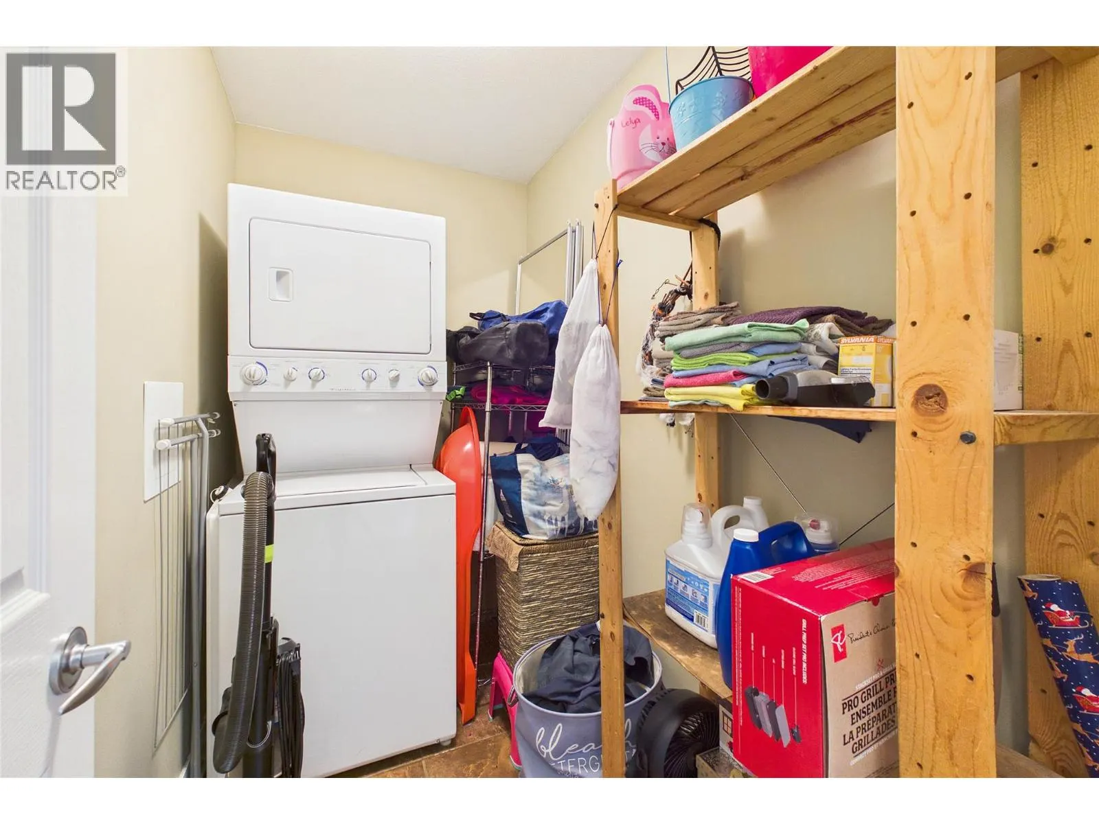 2532 Shoreline Drive Unit# 317