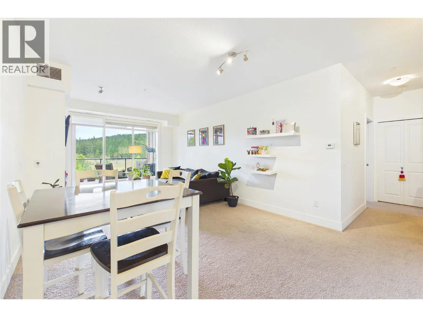 2532 Shoreline Drive Unit# 317