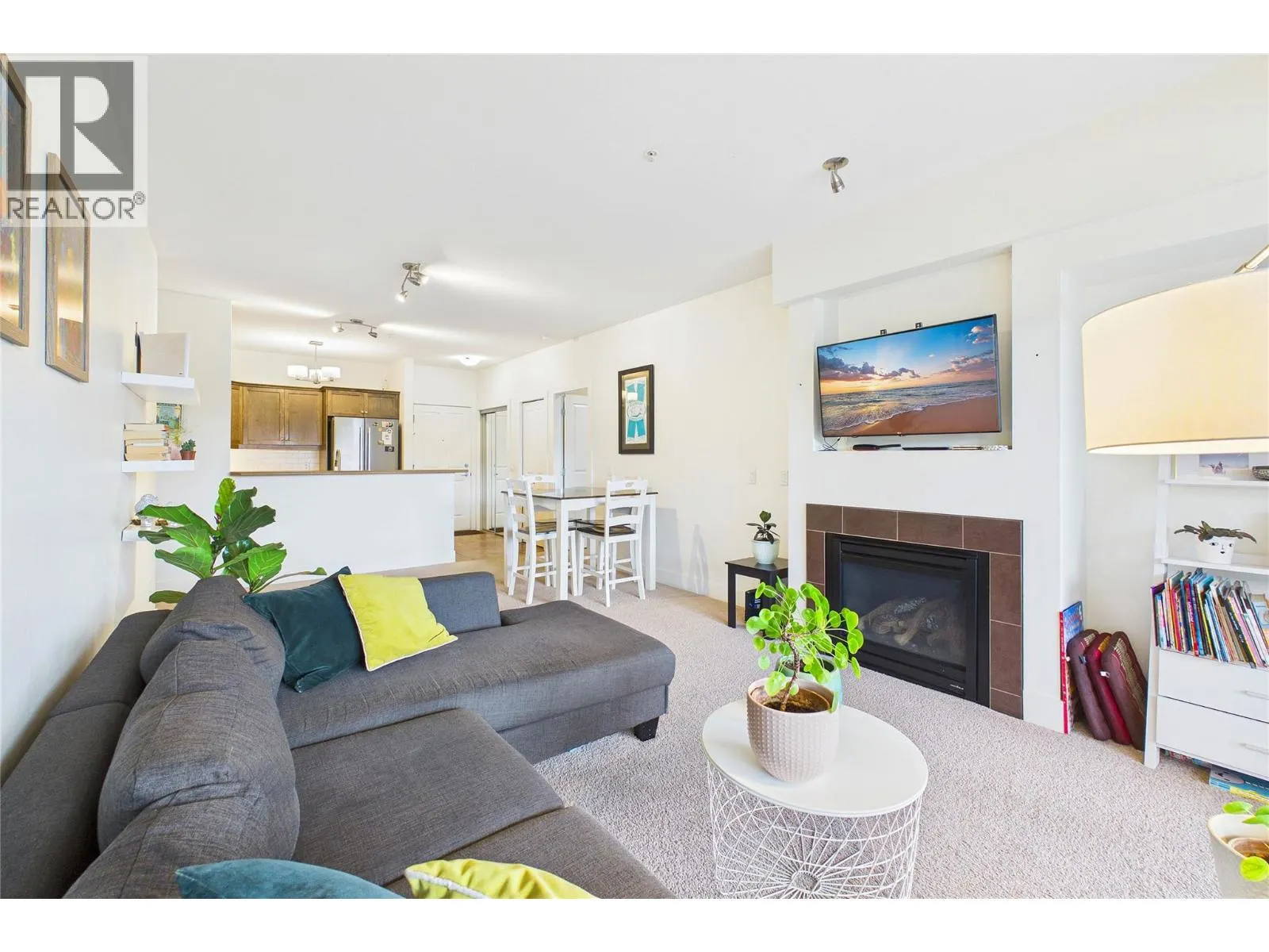 2532 Shoreline Drive Unit# 317