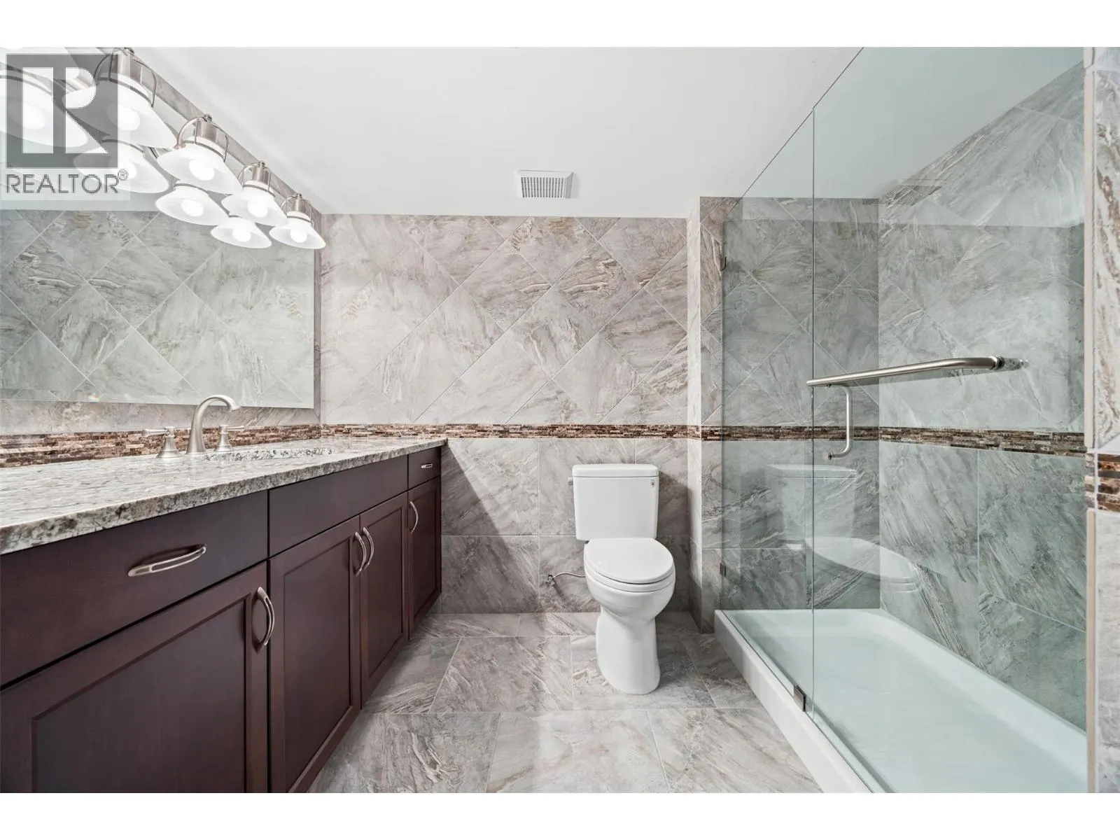 1886 Parkview Crescent Unit# 9