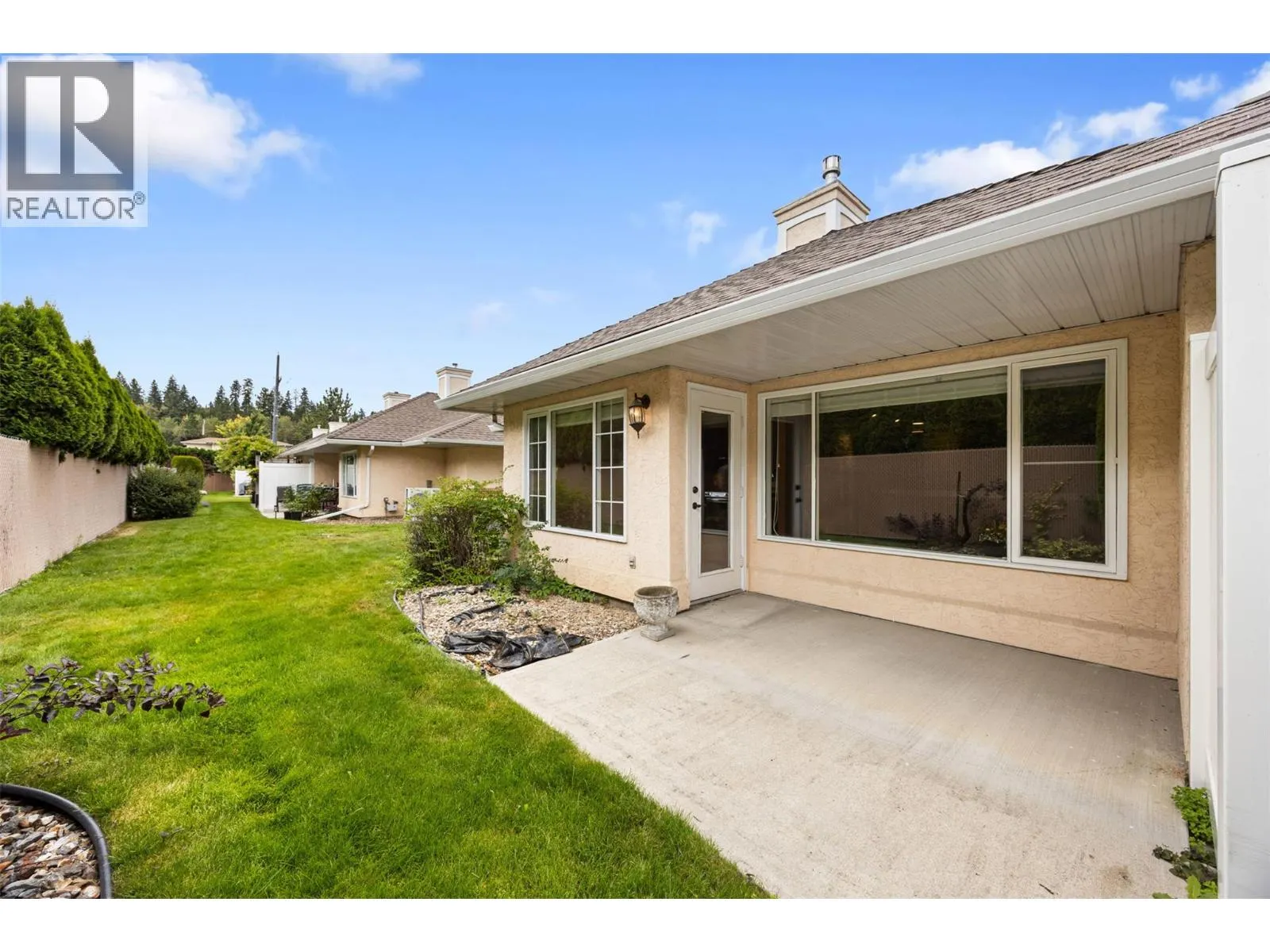 1886 Parkview Crescent Unit# 9