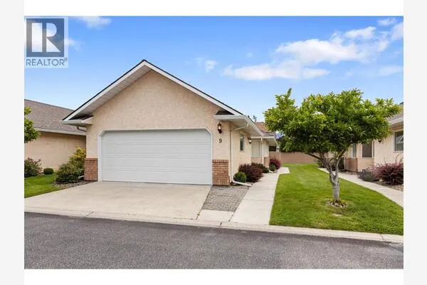 1886 Parkview Crescent Unit# 9
