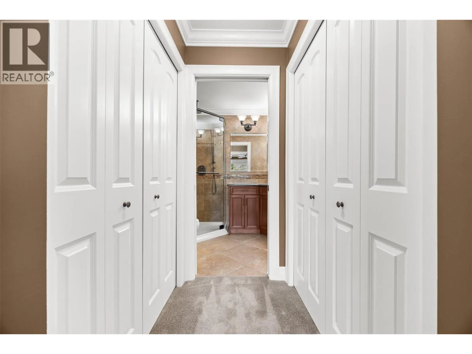 1886 Parkview Crescent Unit# 9