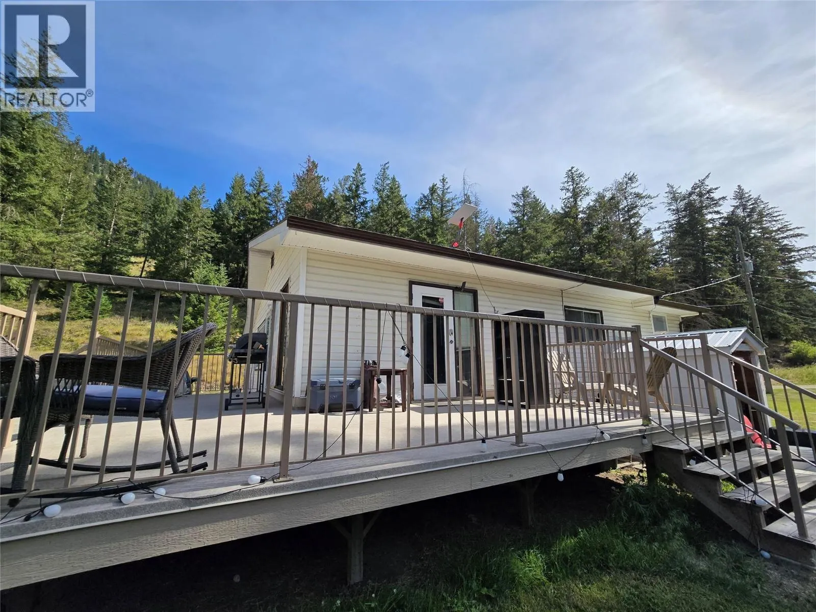 4325 Highway 97 Highway