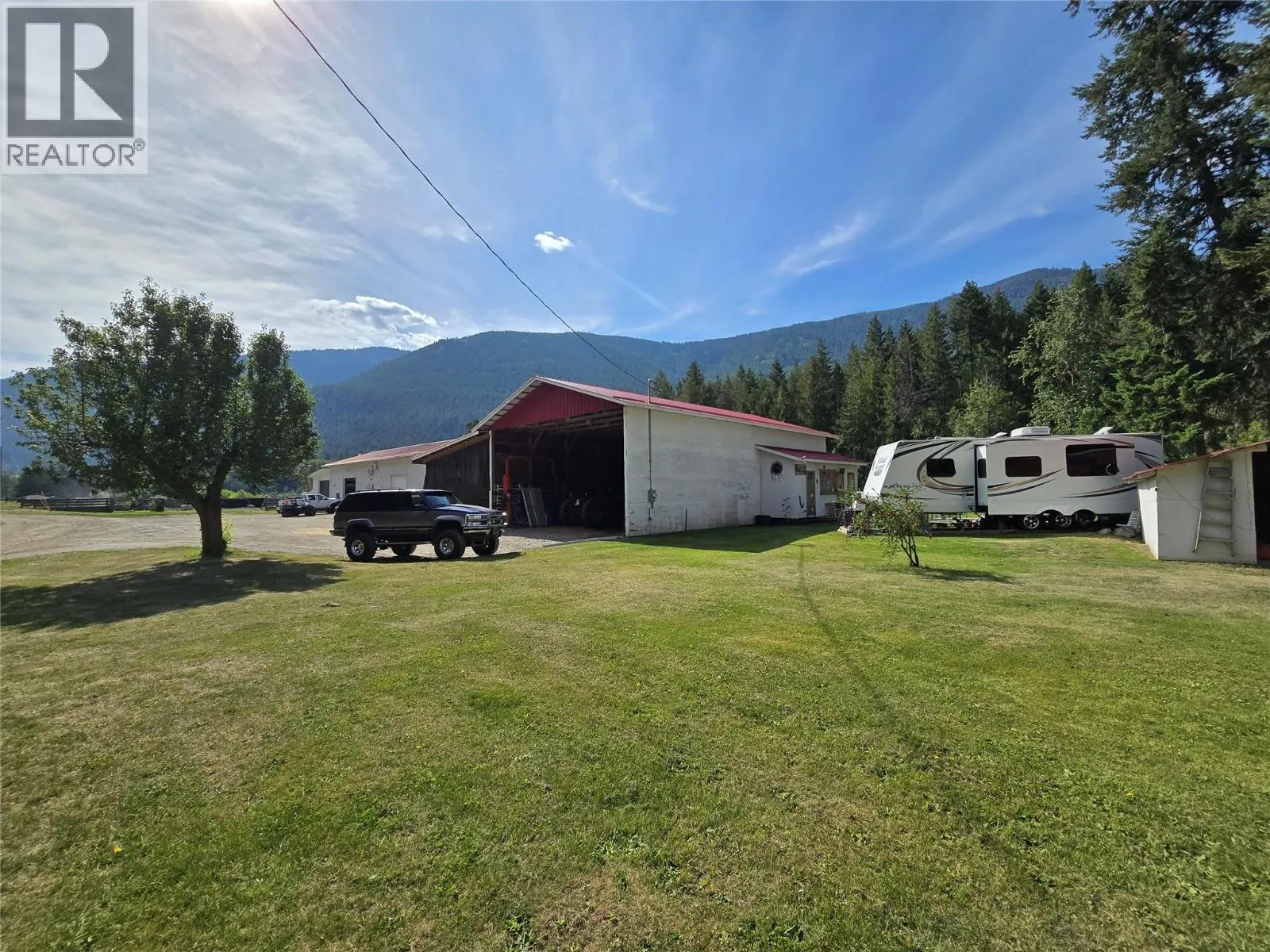4325 Highway 97 Highway