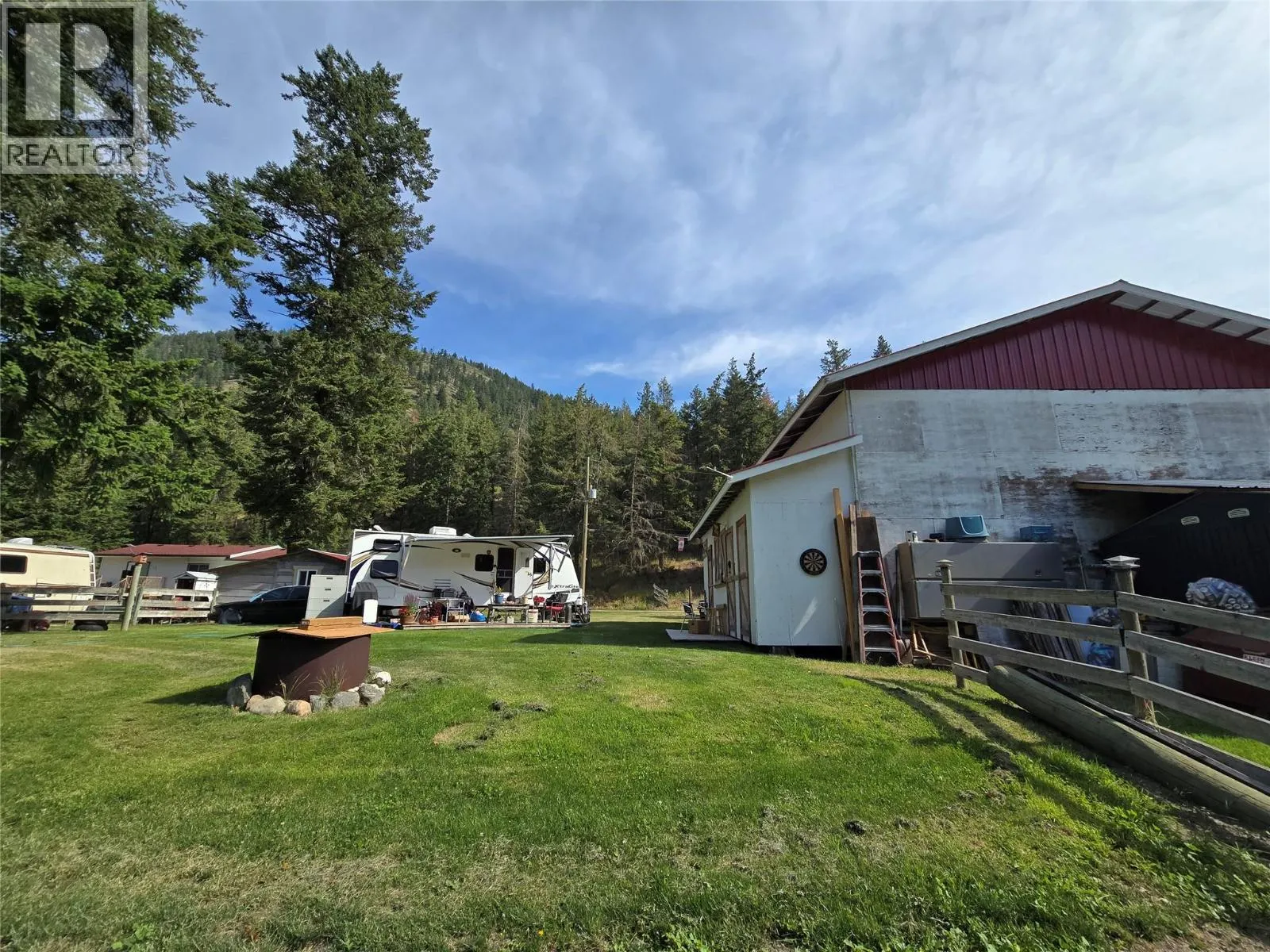4325 Highway 97 Highway