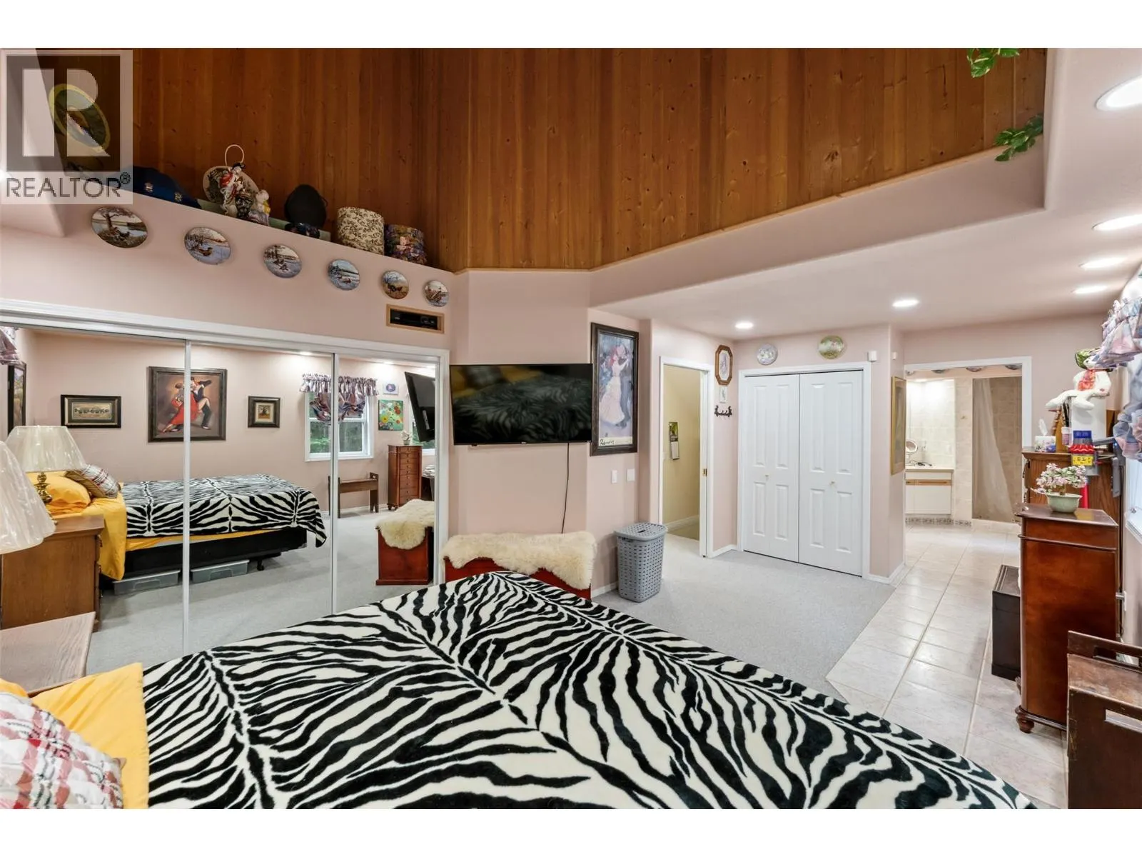 200 COUGAR Road