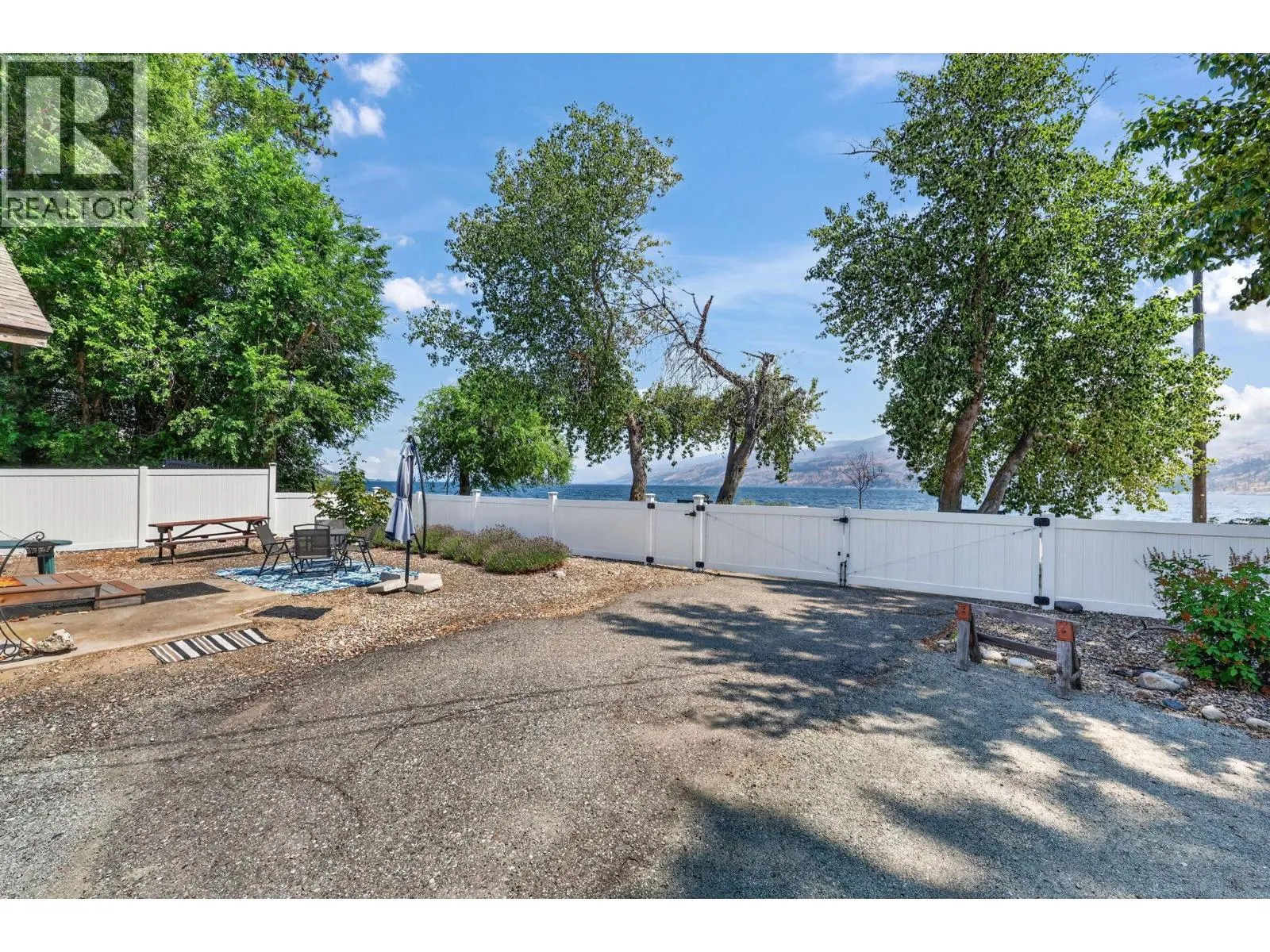 3922 Beach Avenue