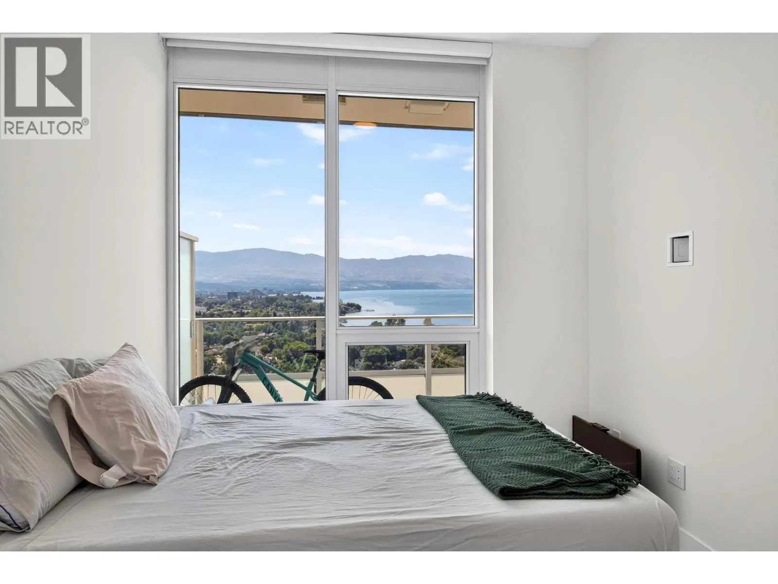 238 Leon Avenue Unit# 2206