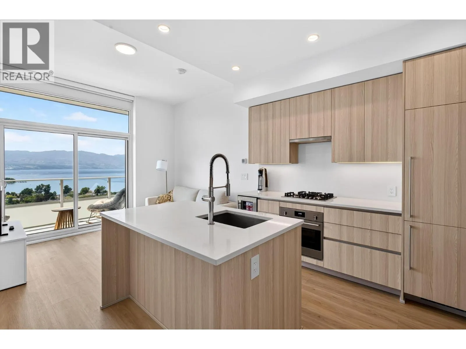 238 Leon Avenue Unit# 2206