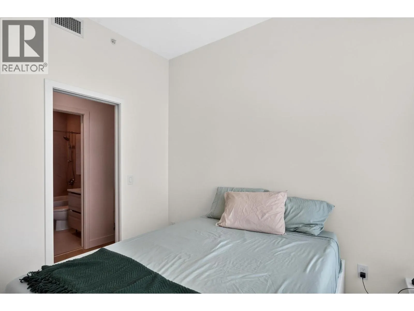 238 Leon Avenue Unit# 2206