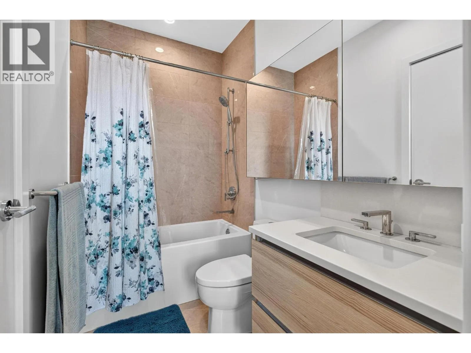 238 Leon Avenue Unit# 2206