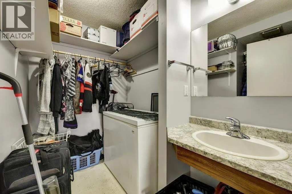 880 Badke Road Unit# 203C