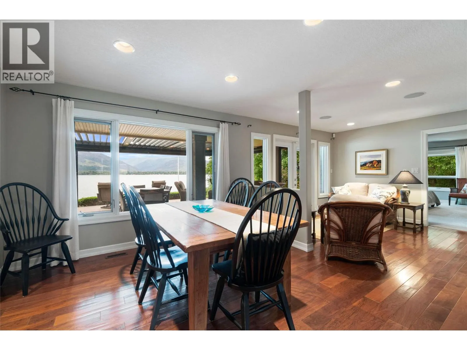 777 Coubeaux Place
