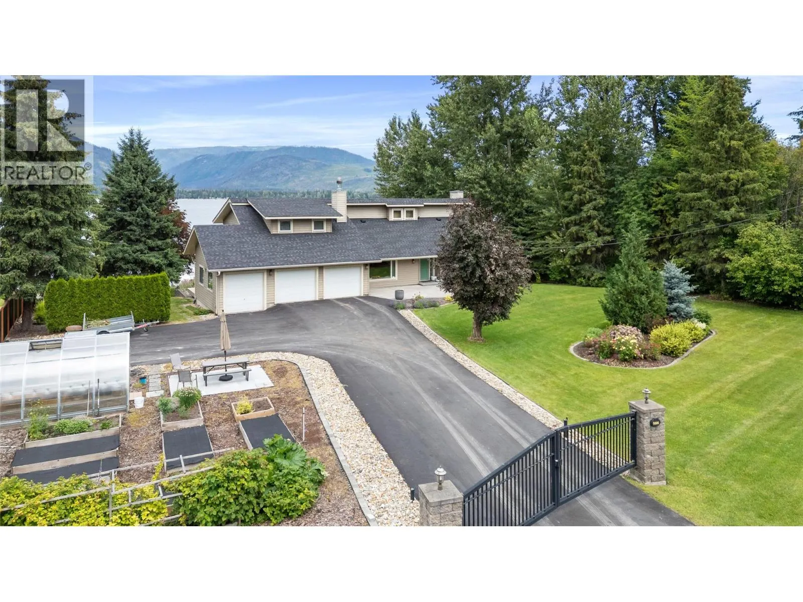 777 Coubeaux Place