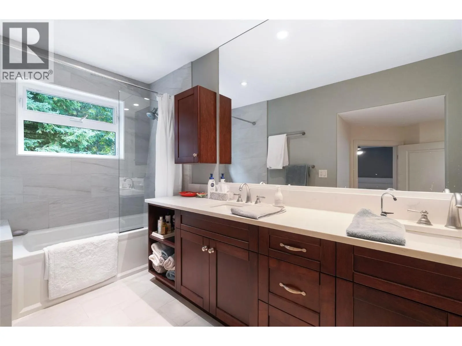 777 Coubeaux Place
