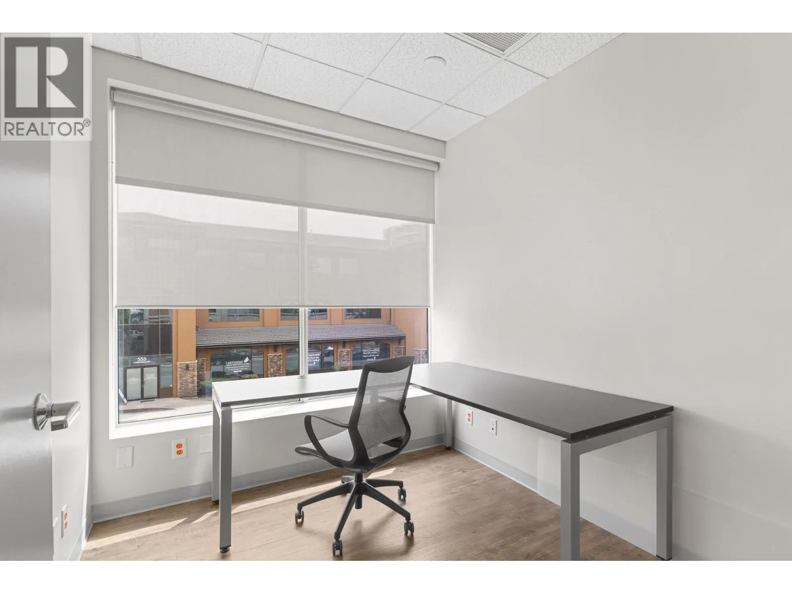 3275 Lakeshore Road Unit# 202
