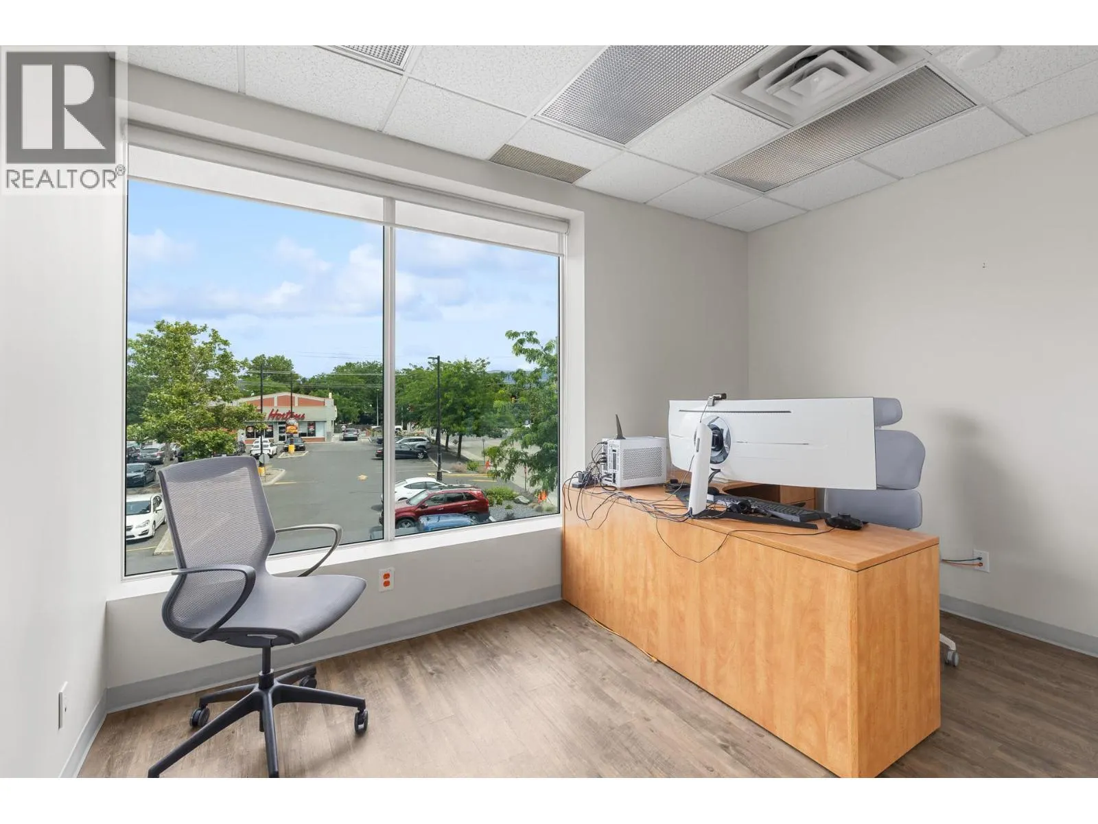 3275 Lakeshore Road Unit# 202