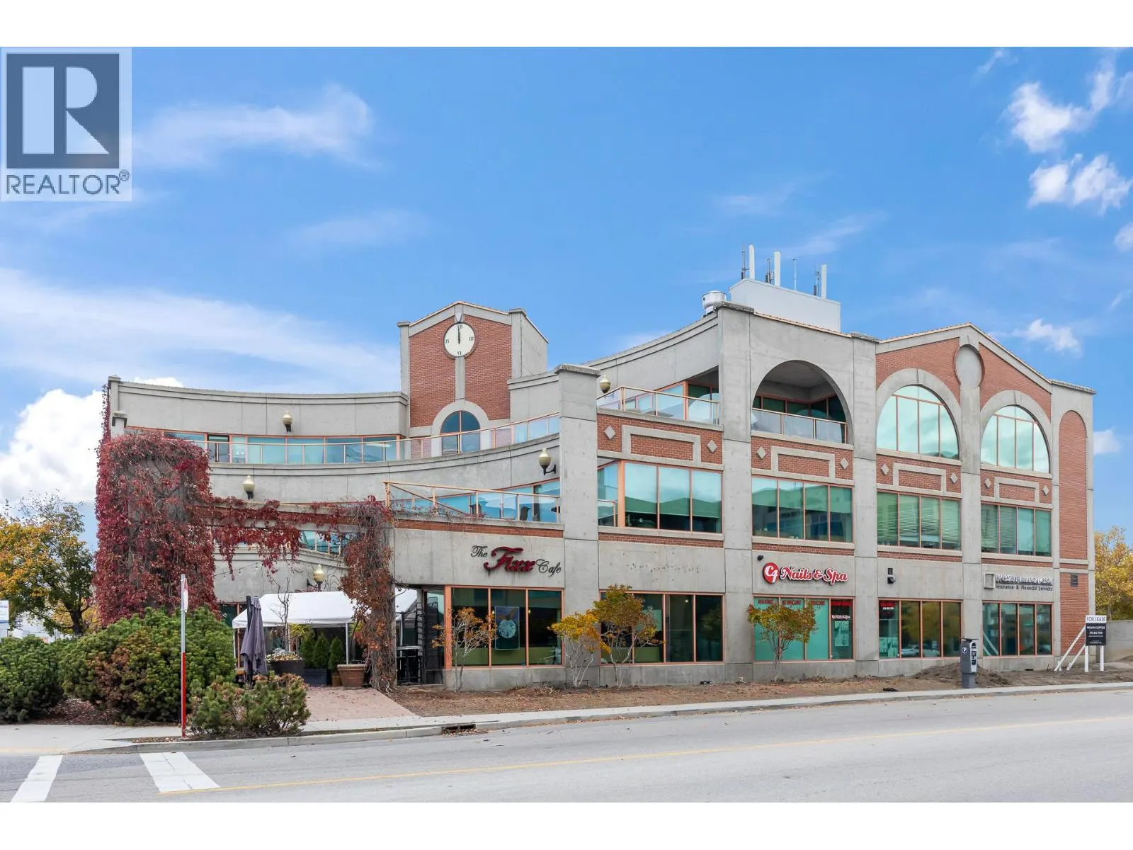 3275 Lakeshore Road Unit# 202