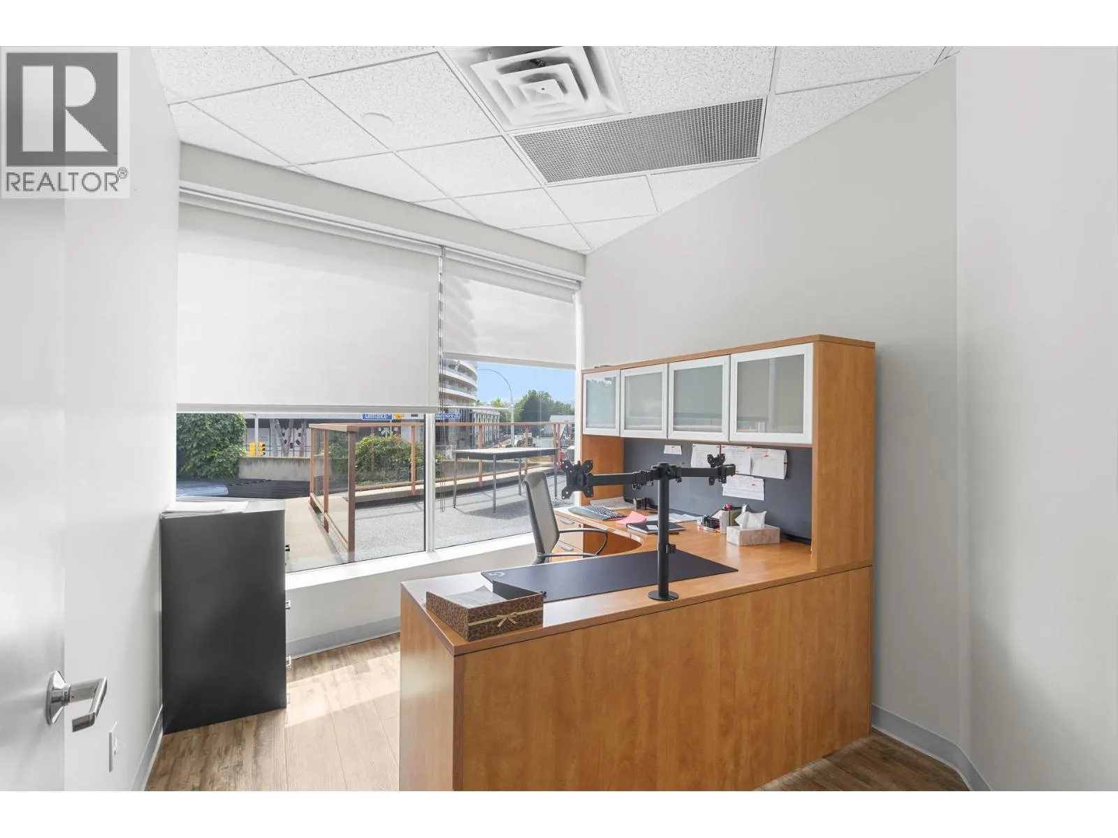 3275 Lakeshore Road Unit# 202