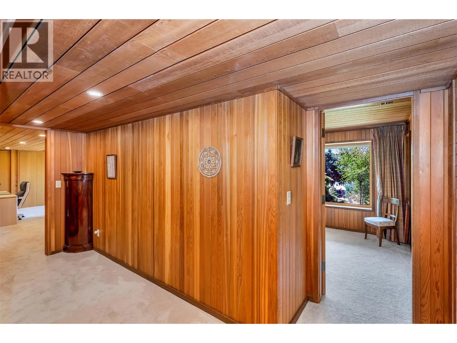 460 Crestview Drive