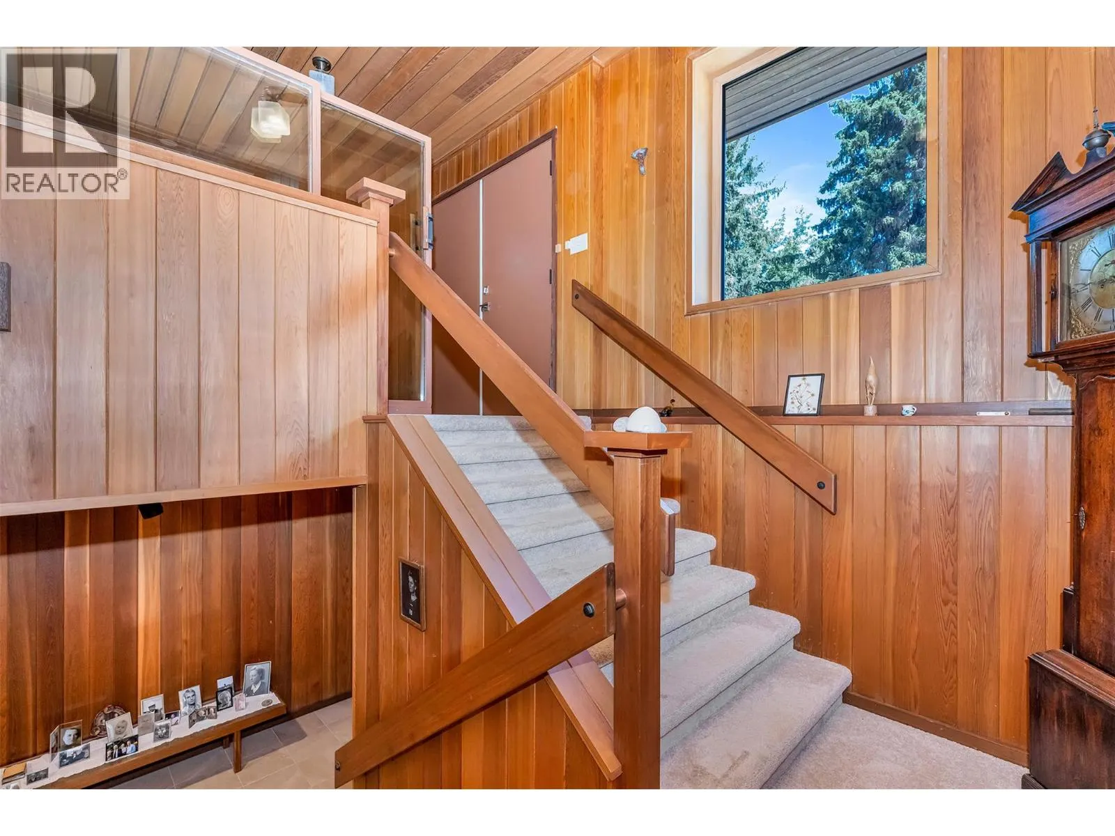 460 Crestview Drive
