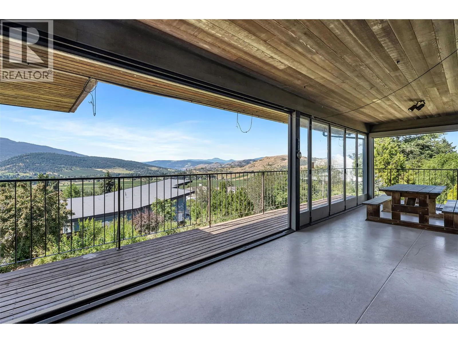 460 Crestview Drive