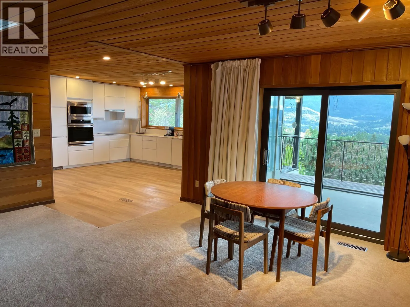 460 Crestview Drive