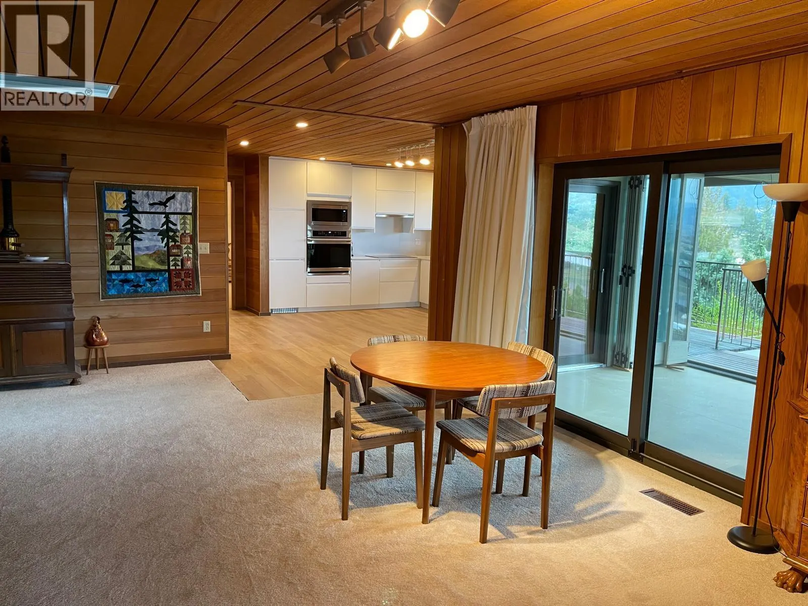 460 Crestview Drive