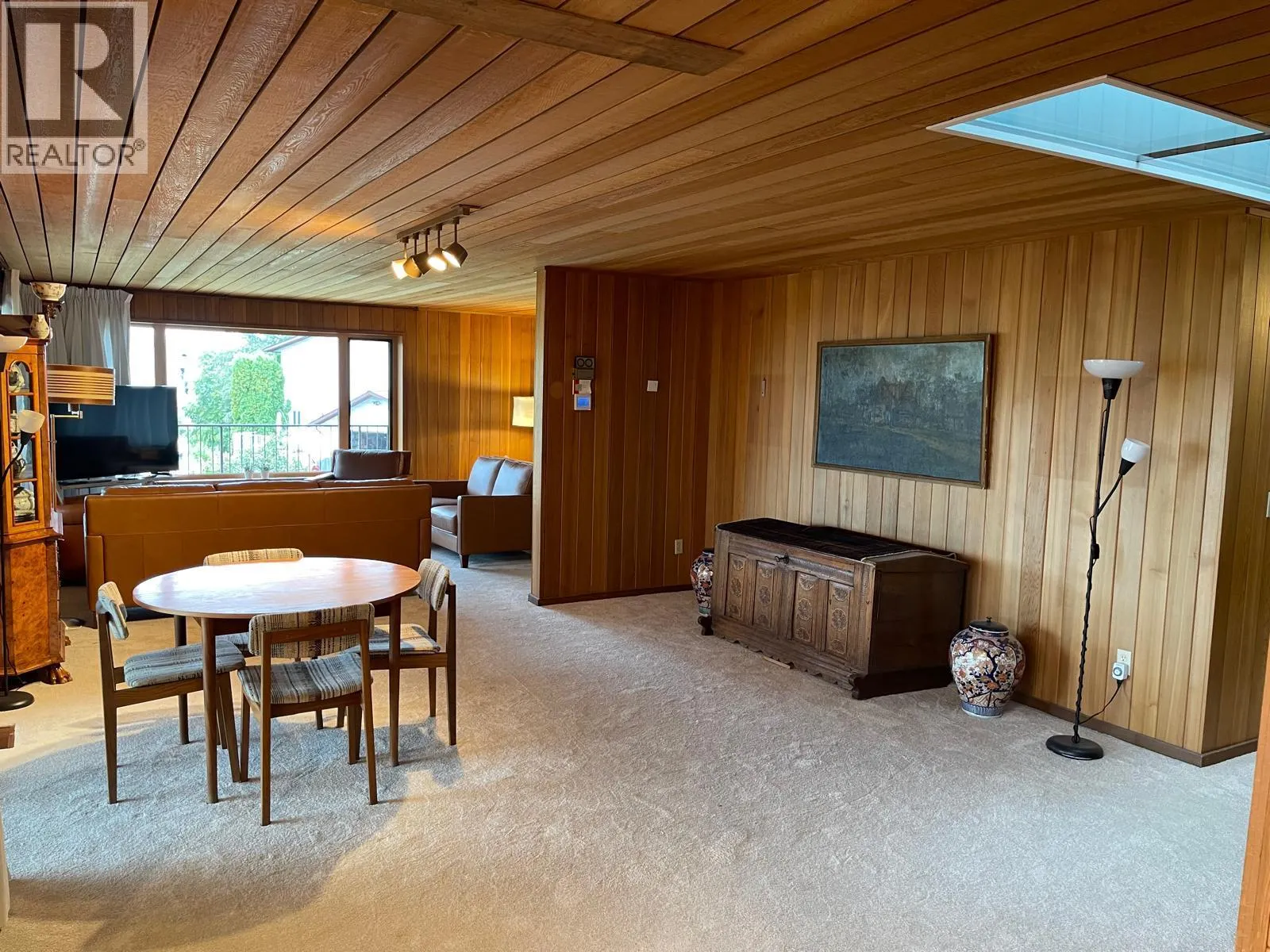 460 Crestview Drive