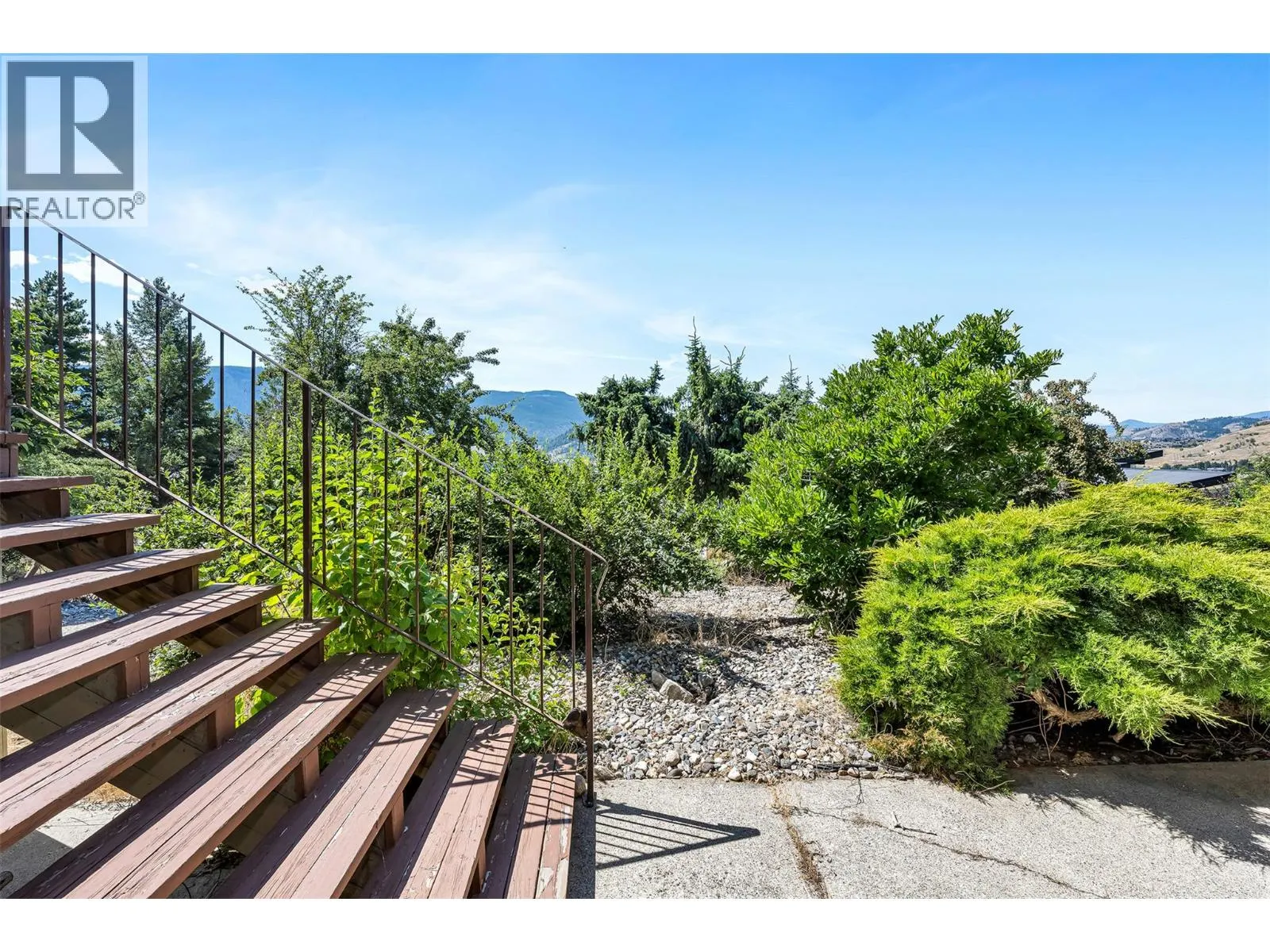 460 Crestview Drive