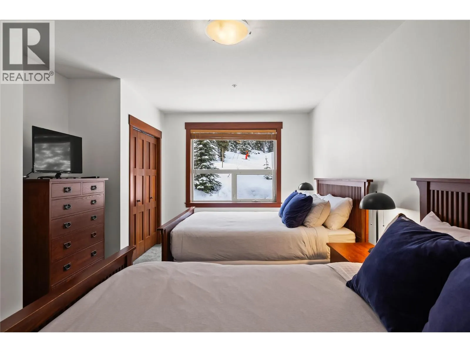 5257 Big White Road Unit# 304