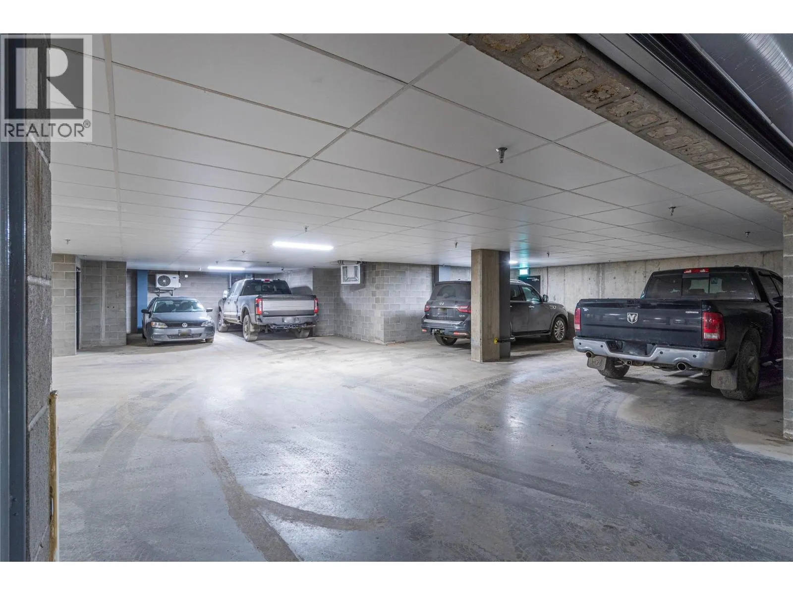 765 McGill Road Unit# 106