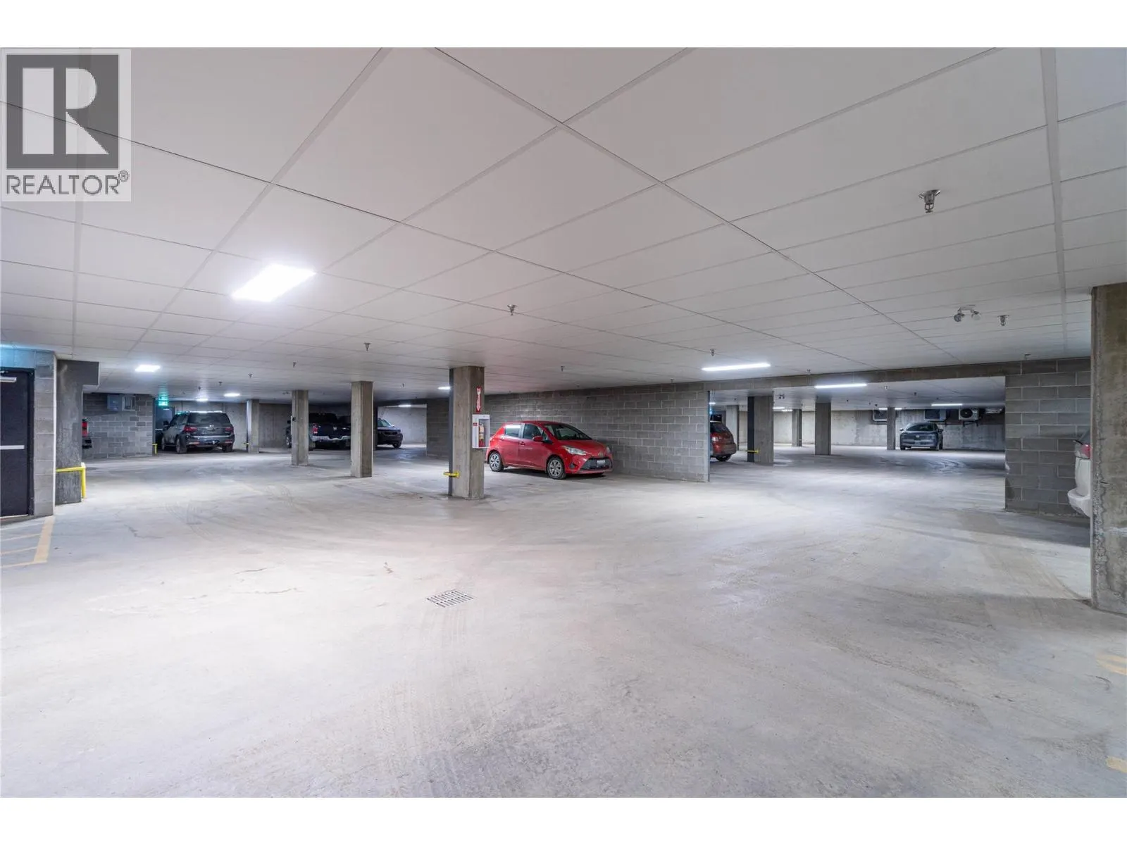 765 McGill Road Unit# 106