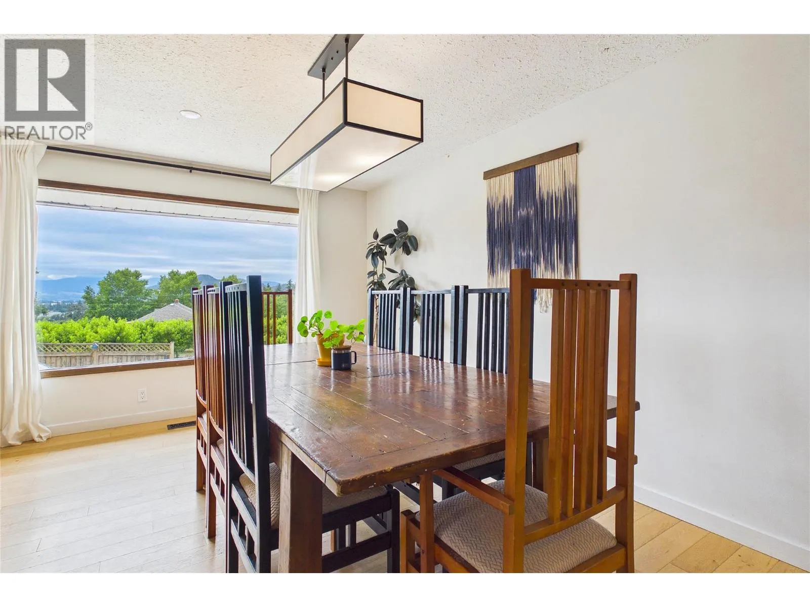 10371 Okanagan Centre Road E