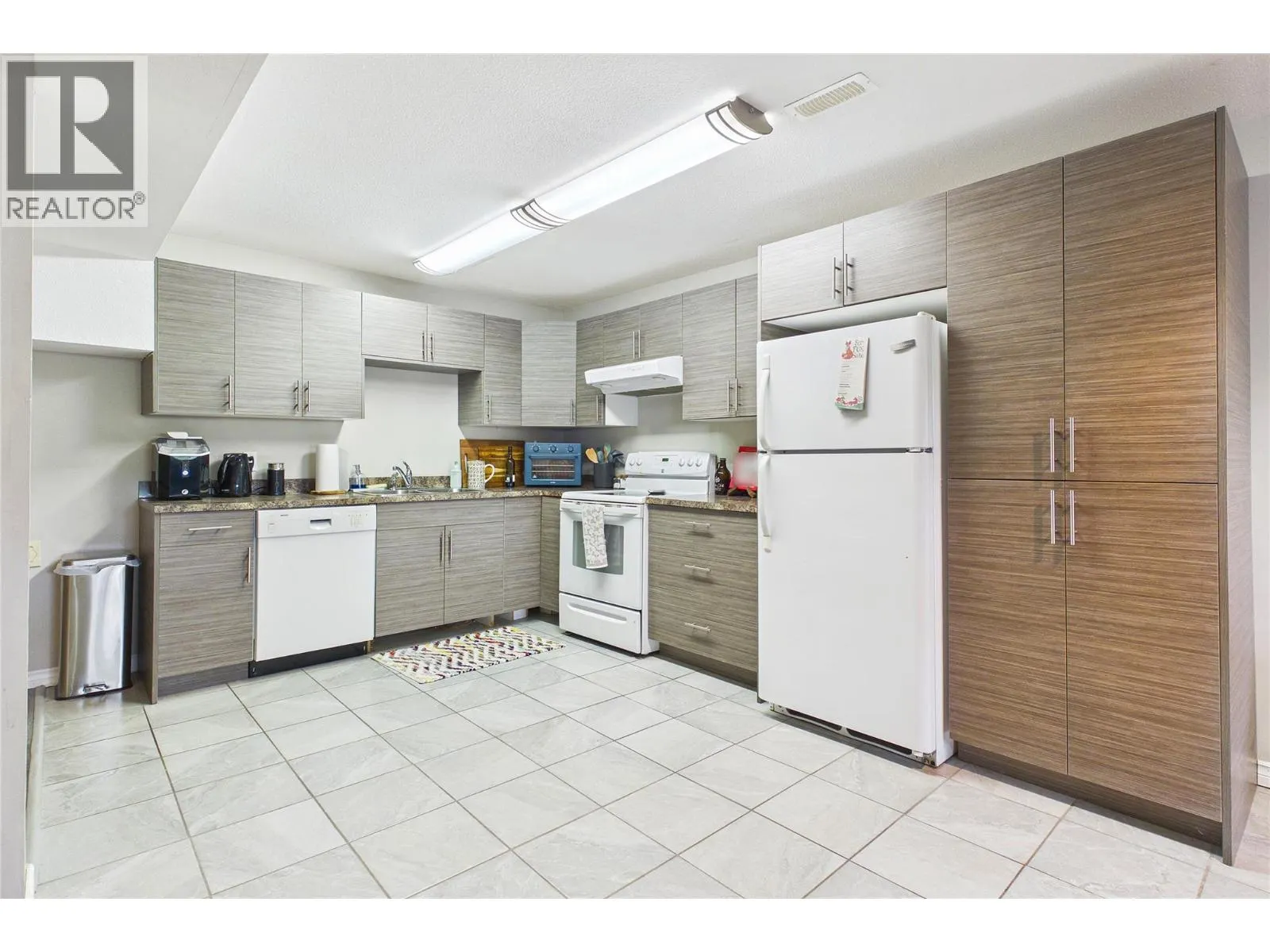 10371 Okanagan Centre Road E