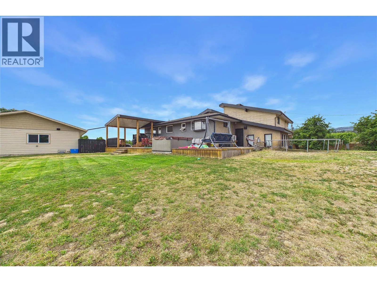 10371 Okanagan Centre Road E