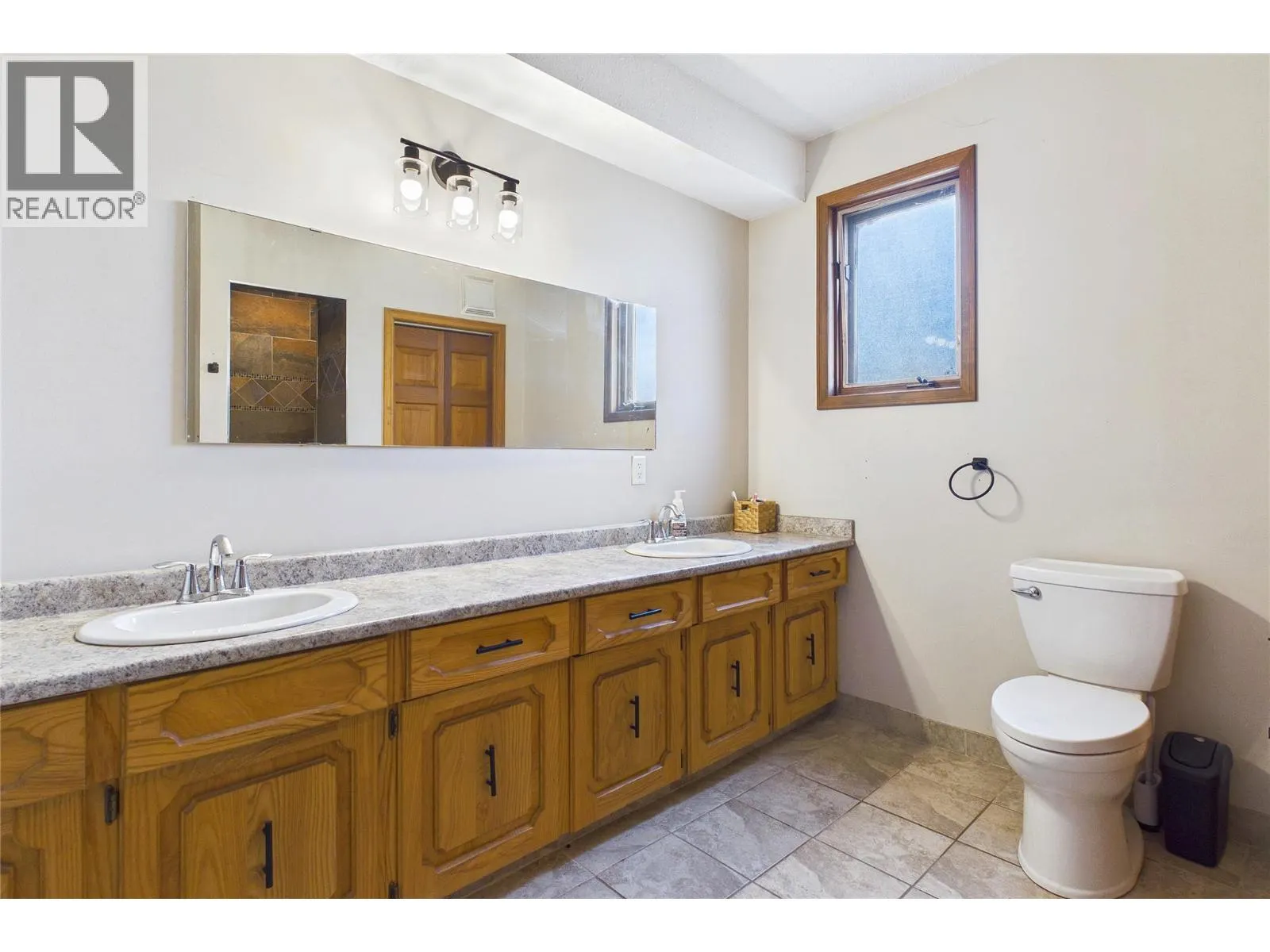 10371 Okanagan Centre Road E